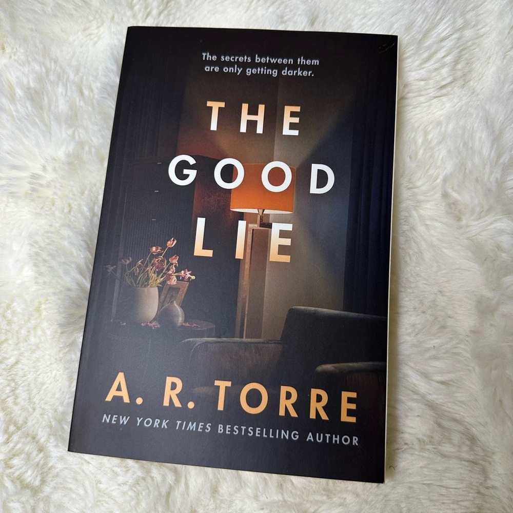 The Good Lie by A.R. Torre Book